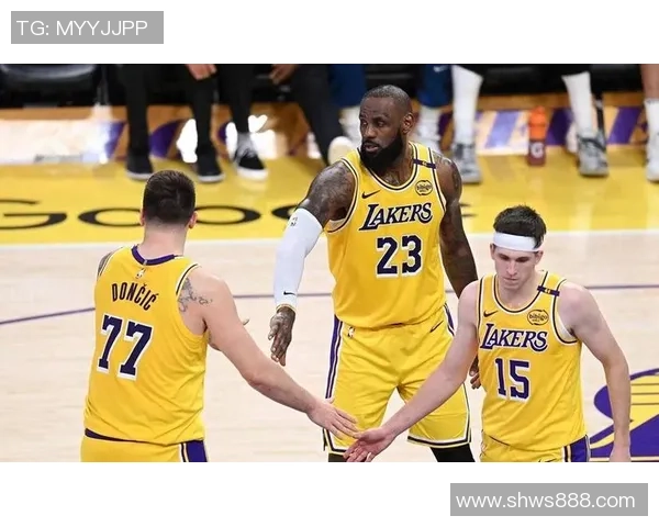 湖人热火对决精彩回放第三节全景分析与精彩瞬间回顾